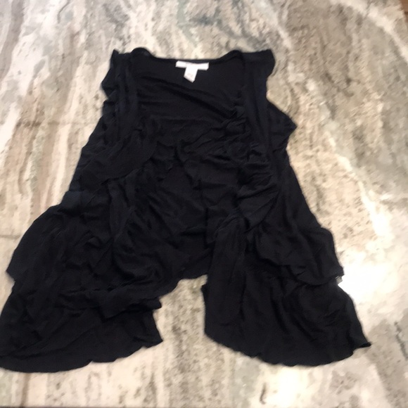 Vest with ruffled detail - Picture 4 of 4